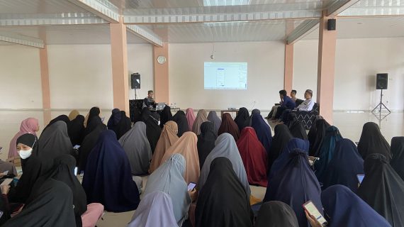 Serah Terima Aplikasi dengan Al Maahira IIBS Malang