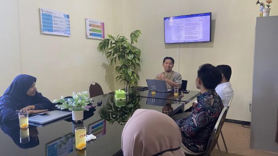 Sosialisasi dan Pengenalan SIATA ke Ar Rohmah Putri IIBS Malang